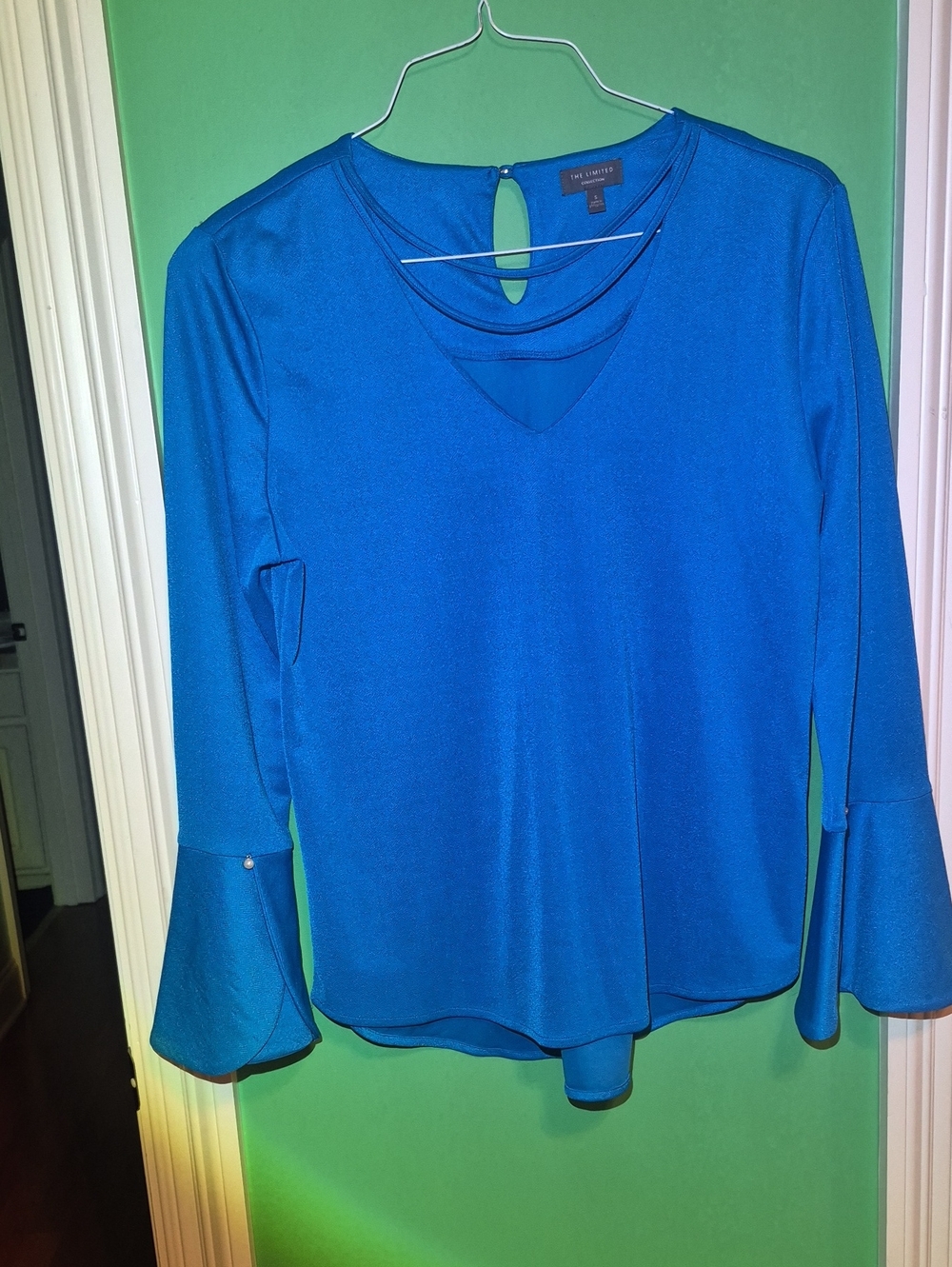 Nine West Blue V-Neck Long-Sleeve Blouse with Flared Cuffs
